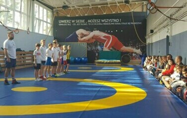 Zawody sportowe w hali MOSiR w Zgierzu.